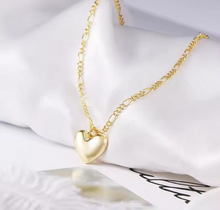 Load image into Gallery viewer, 18K Gold Plated Stainless Steel Heart Pendant Necklace With Figaro Chain
